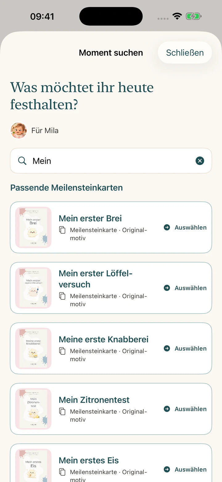 App-Ansicht „Passende Meilensteinkarten“ mit Karten wie „Mein erster Brei“, „Mein erster Löffel-Versuch“ und „Mein Zitronentest“